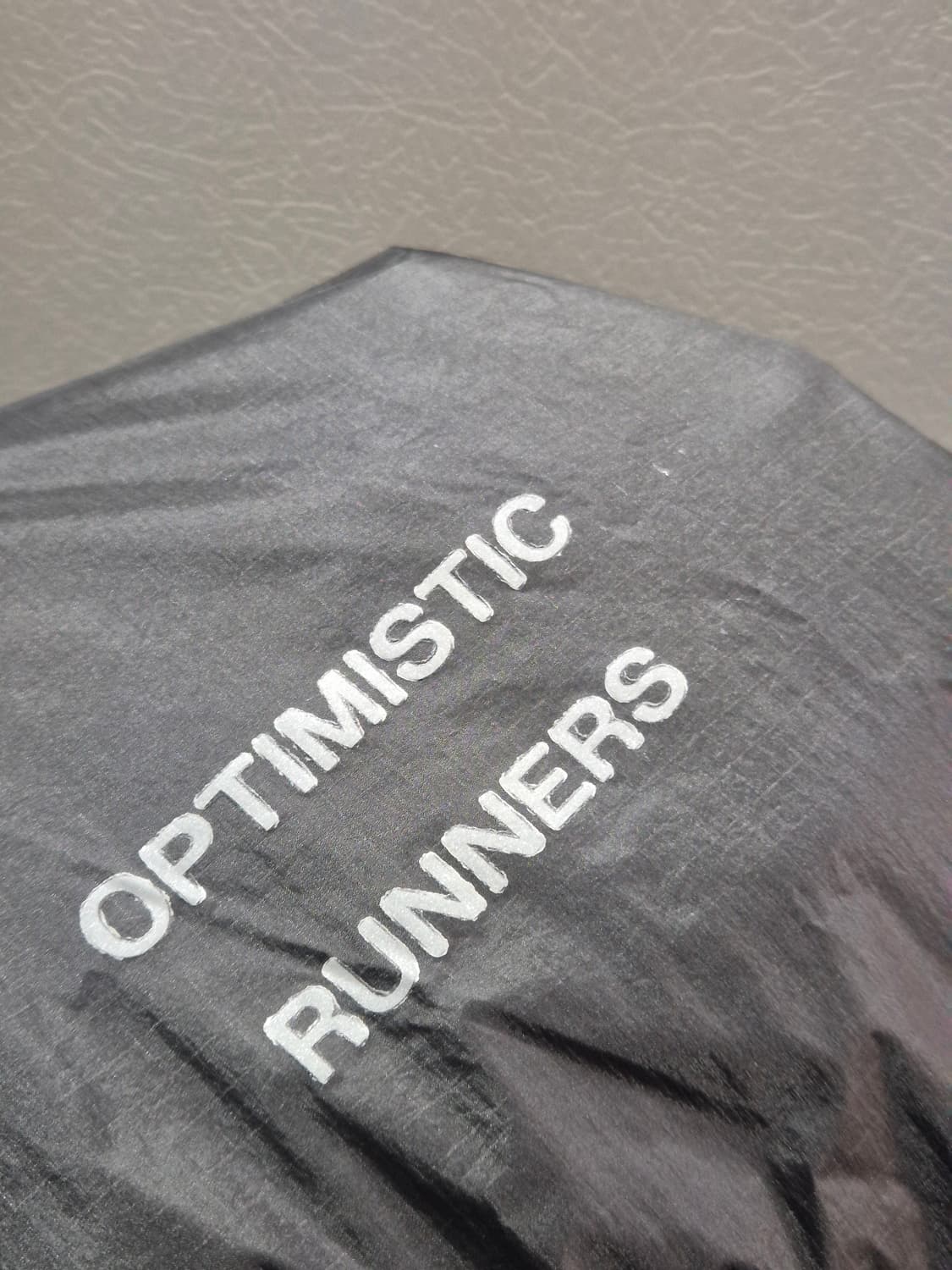 옵티미스틱러너스 패커블 자켓 L 급처 상품이미지3