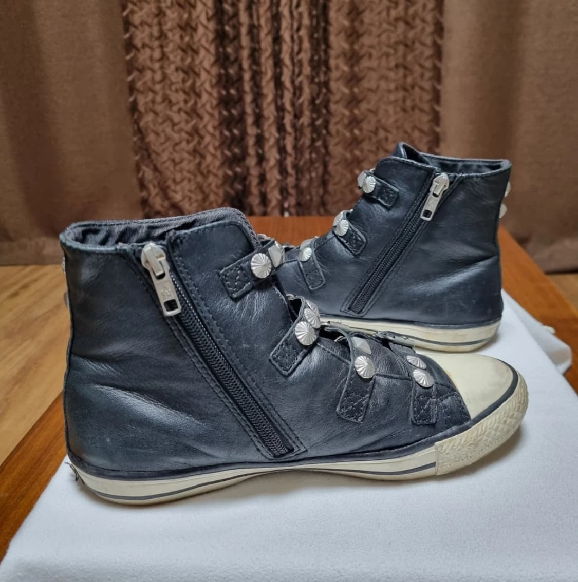 Ash 아쉬 스터드 하이탑 스니커즈 37 상품이미지4