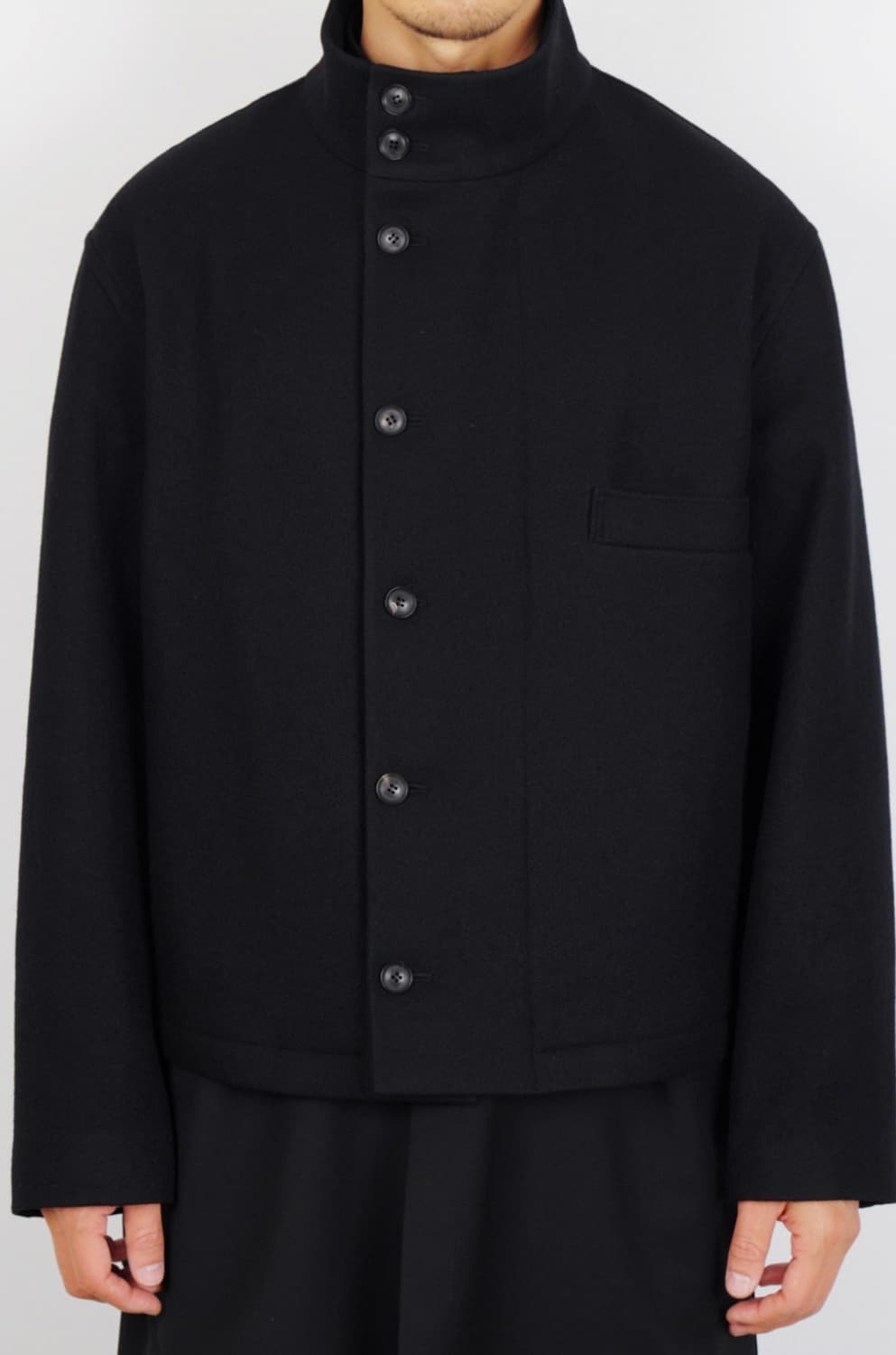 한블랙 STAND COLLAR CROPPED OVERCOAT 상품이미지1