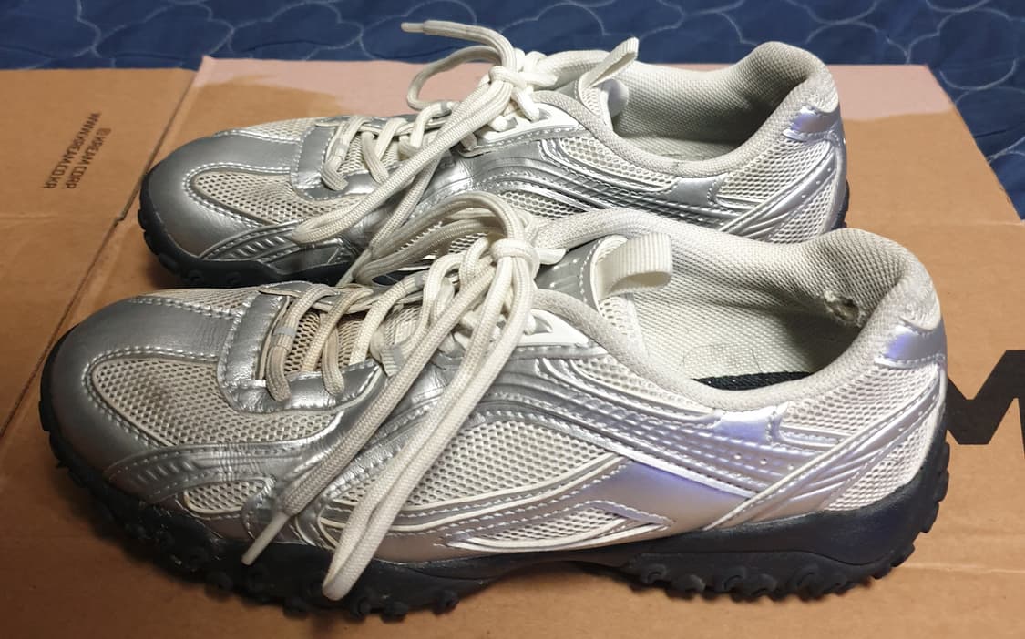 (한소희PICK) FILA 에샤페 실버문 스니커즈 (230) 상품이미지2