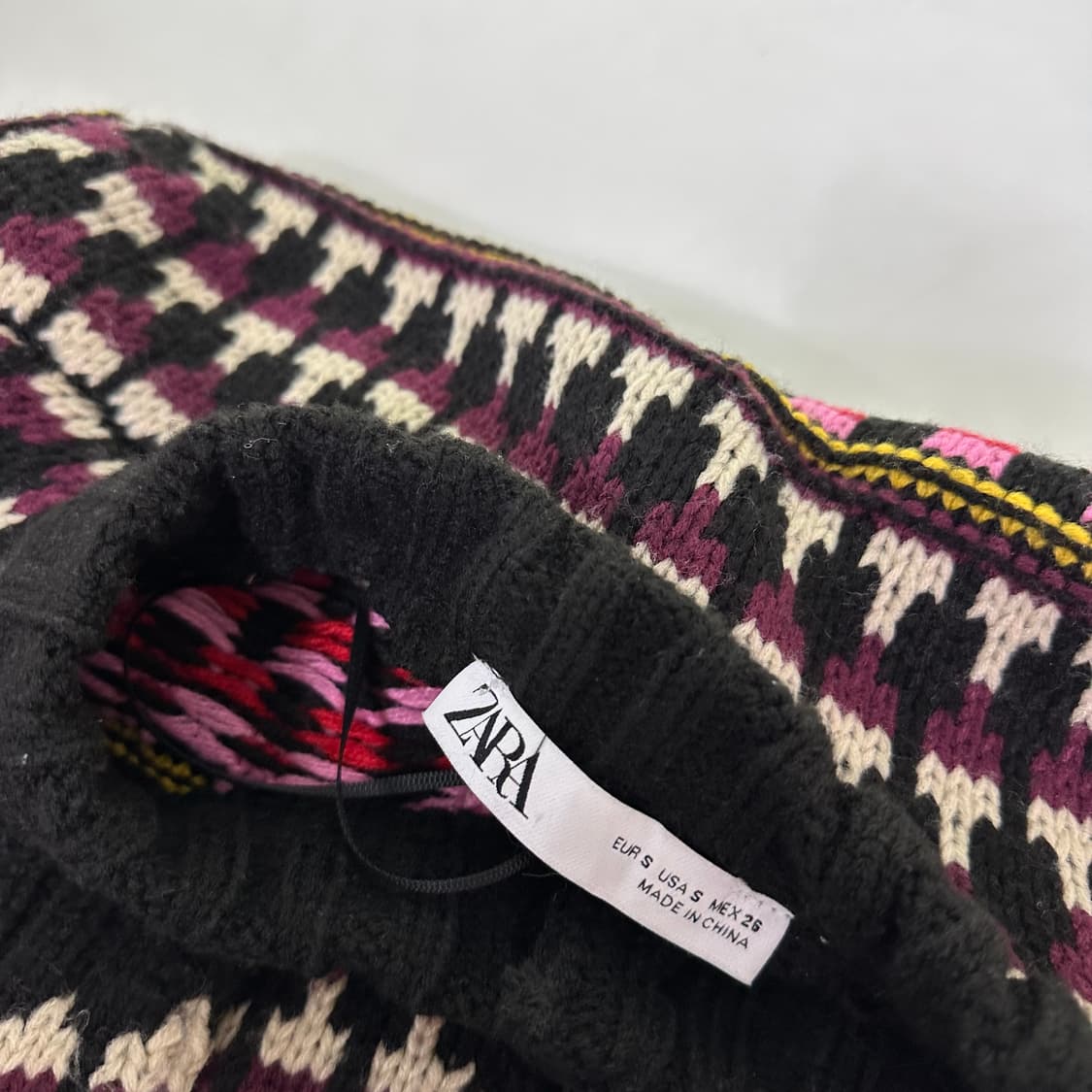 S-M 자라 우먼 U넥 멀티패턴 크롭가디건 상품이미지3