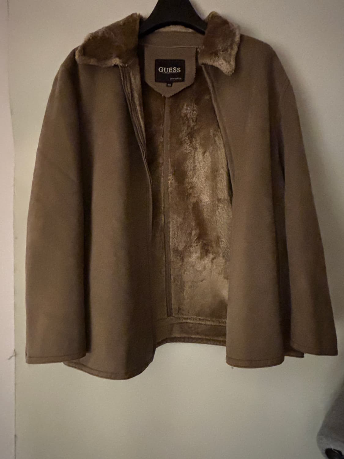 게스 무스탕 상품이미지1