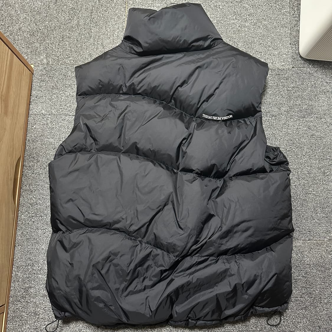 더뮤지엄비지터 패딩조끼 L 상품이미지2