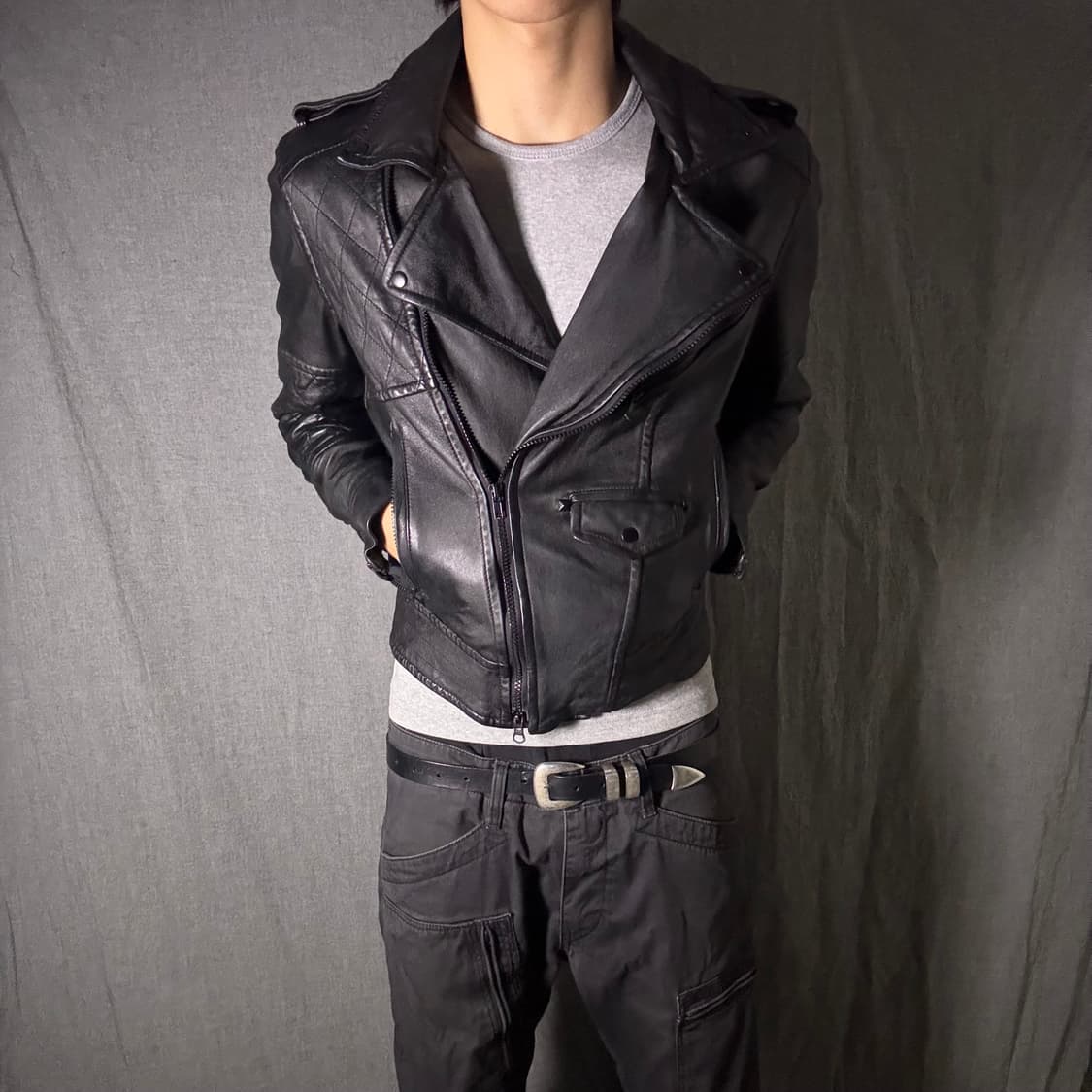양가죽 퀄팅 라이더 숏 자켓 블랙 상품이미지3