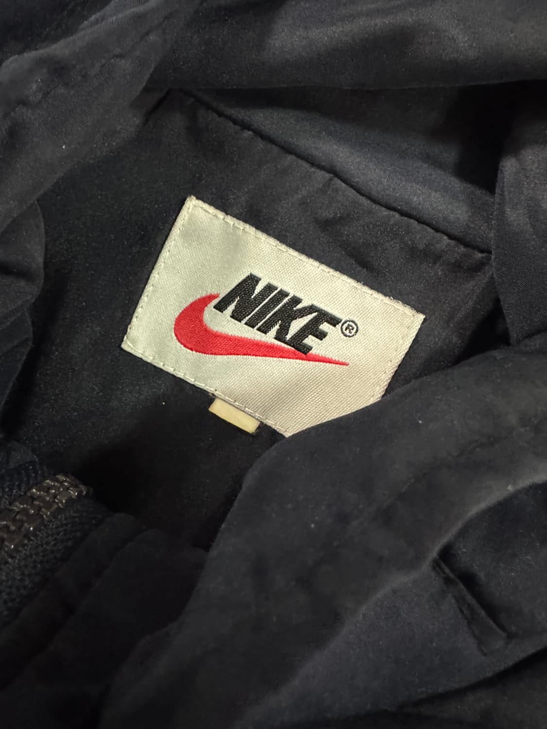 나이키 올드스쿨 뒷 빅 스우시 오버핏 후드 바람막이 네이비 상품이미지3