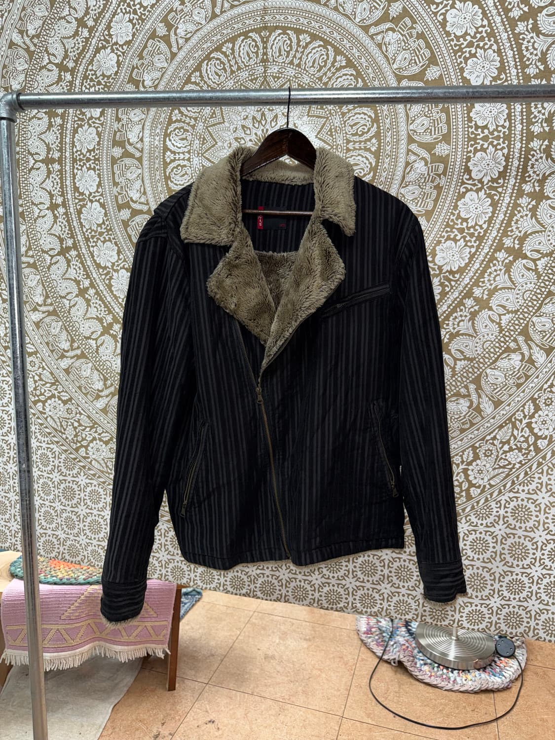 리바이스 골덴 스트라이프 사선지퍼 양털 쉐르파 자켓  상품이미지4