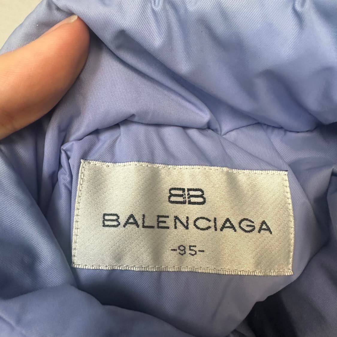 발렌시아가 올드스쿨 퍼플바람막이 95 상품이미지3