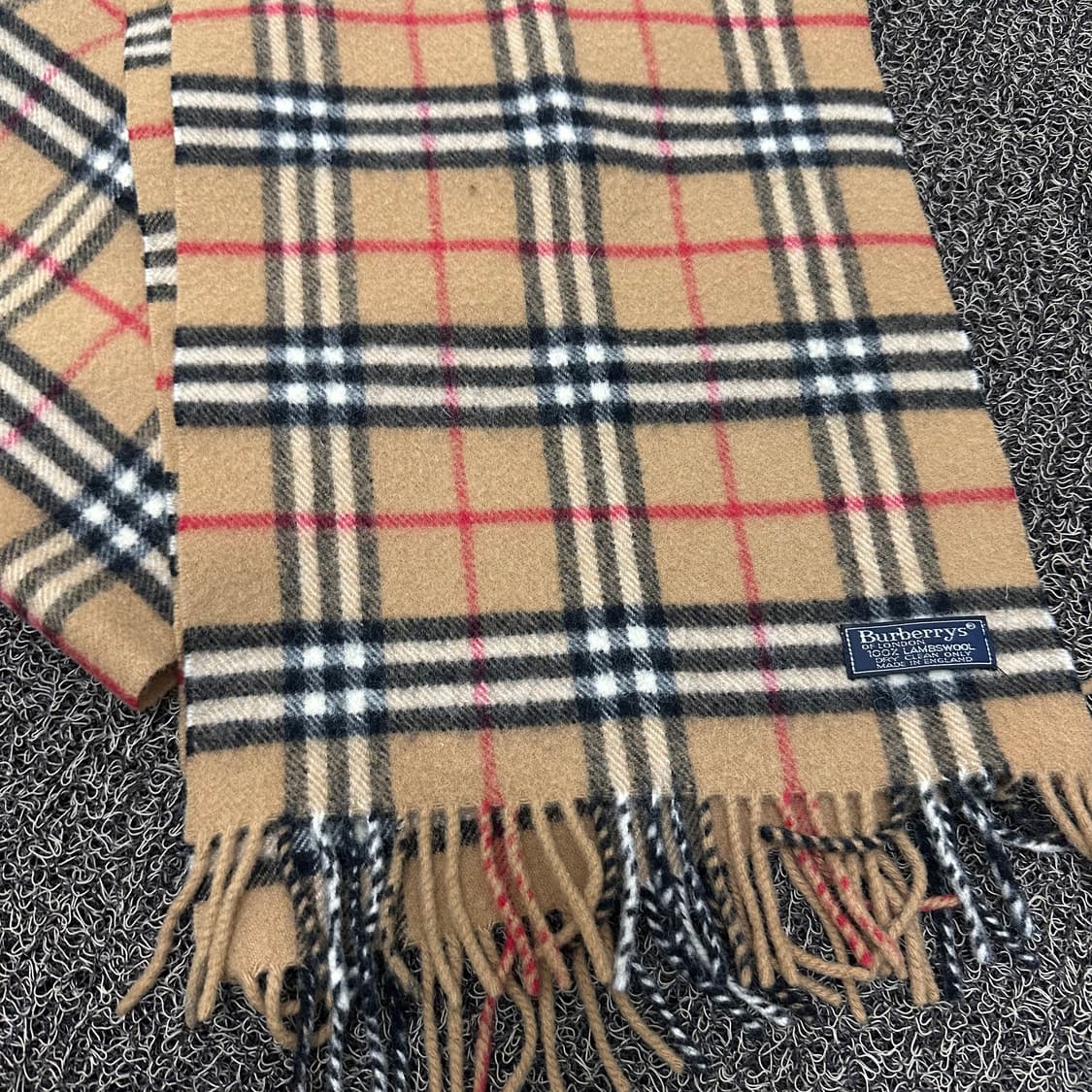 버버리 클래식 체크 머플러 램스울 목도리 상품이미지2