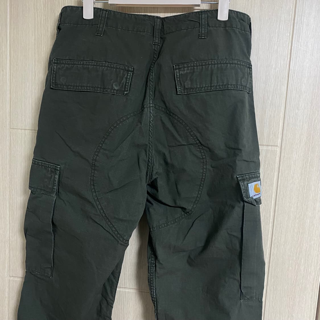 칼하트 Wip 레귤러 카고 팬츠 카키 31/32 상품이미지4