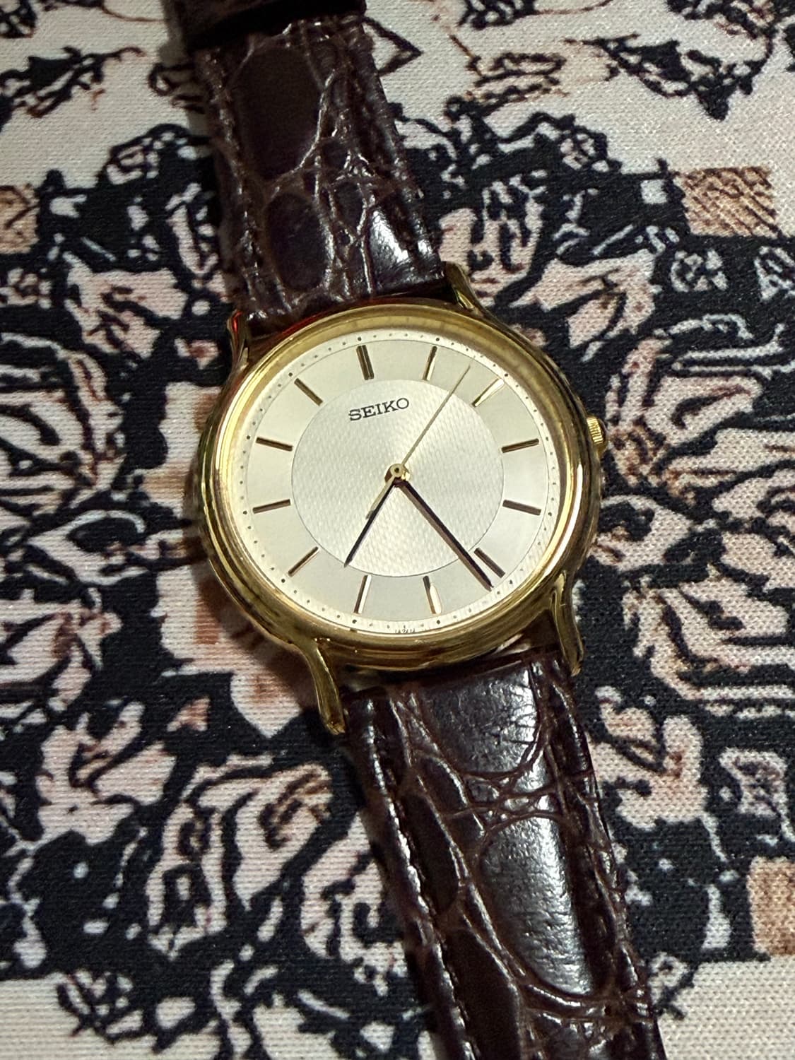 SEIKO 빈티지 쿼츠 시계 상품이미지1