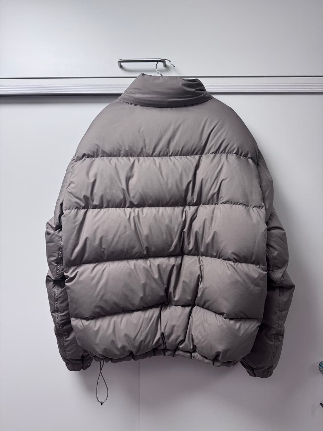 이스트로그퍼머넌트 클래식 다운 상품이미지2