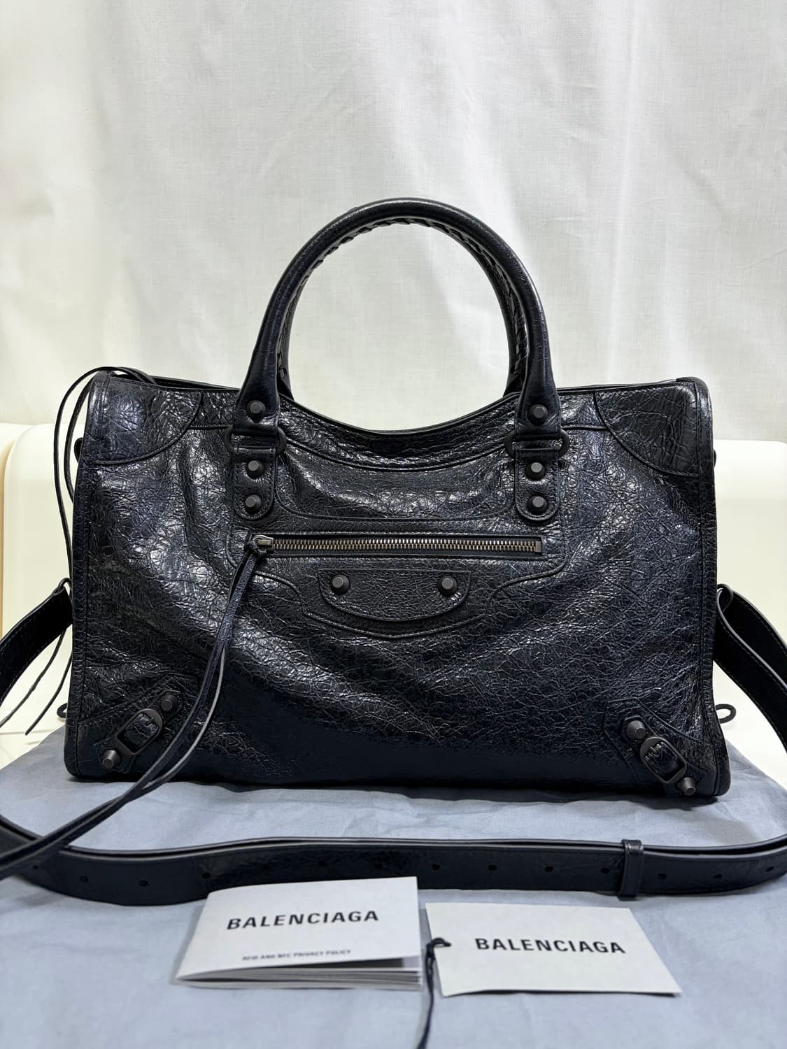 [새상품급 정품] 발렌시아가 르 시티 모터백 미디움 상품이미지2