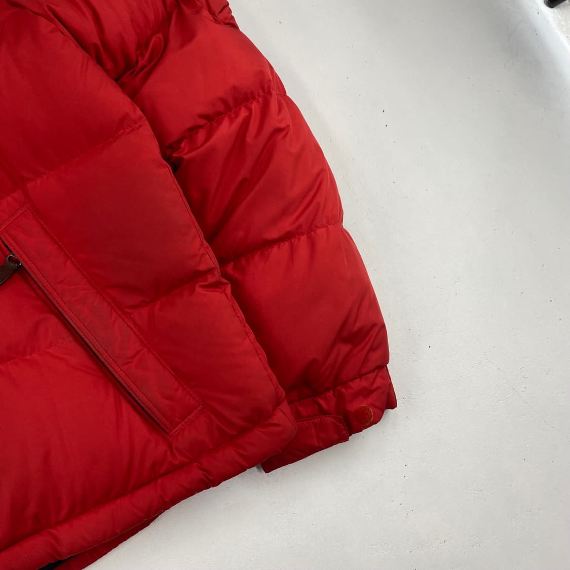 폴로 자수 빅포니 스위스 레드 푸퍼 다운 숏 패딩 (100) 상품이미지6
