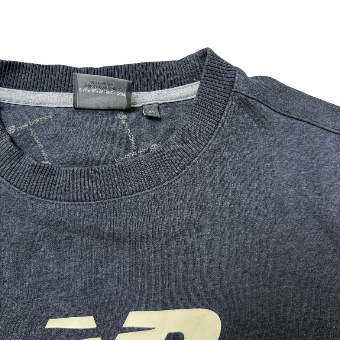 뉴발란스 맨투맨 상품이미지2