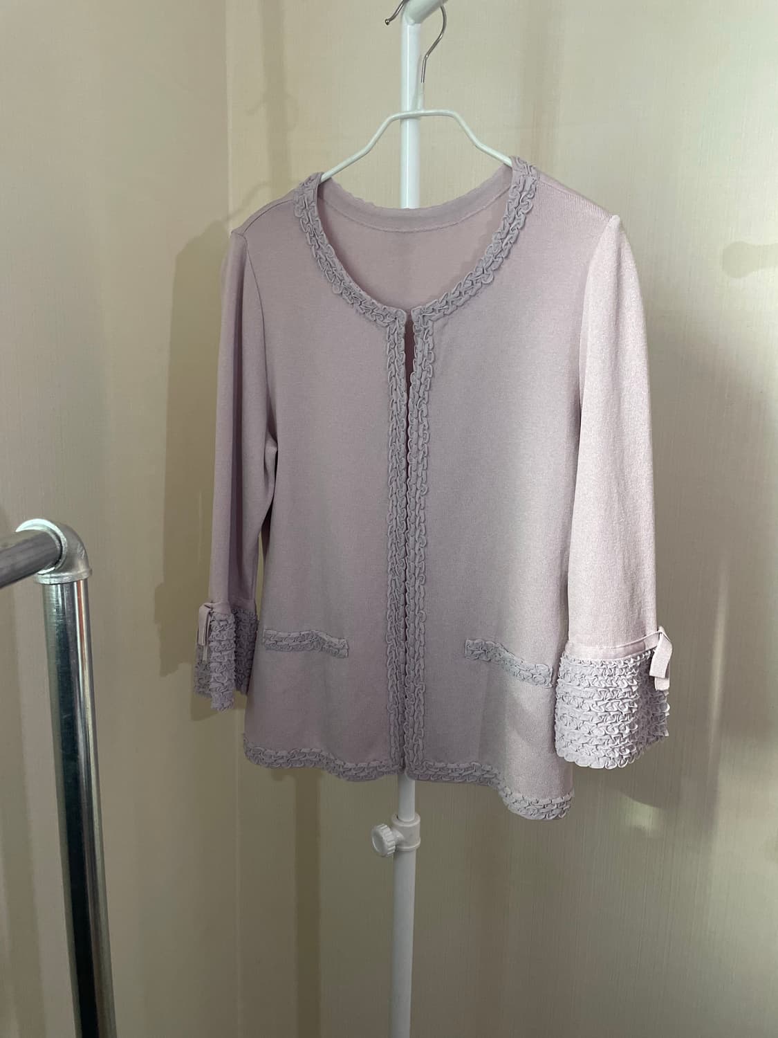 프릴 트리밍 페미닌 니트 가디건 상품이미지1