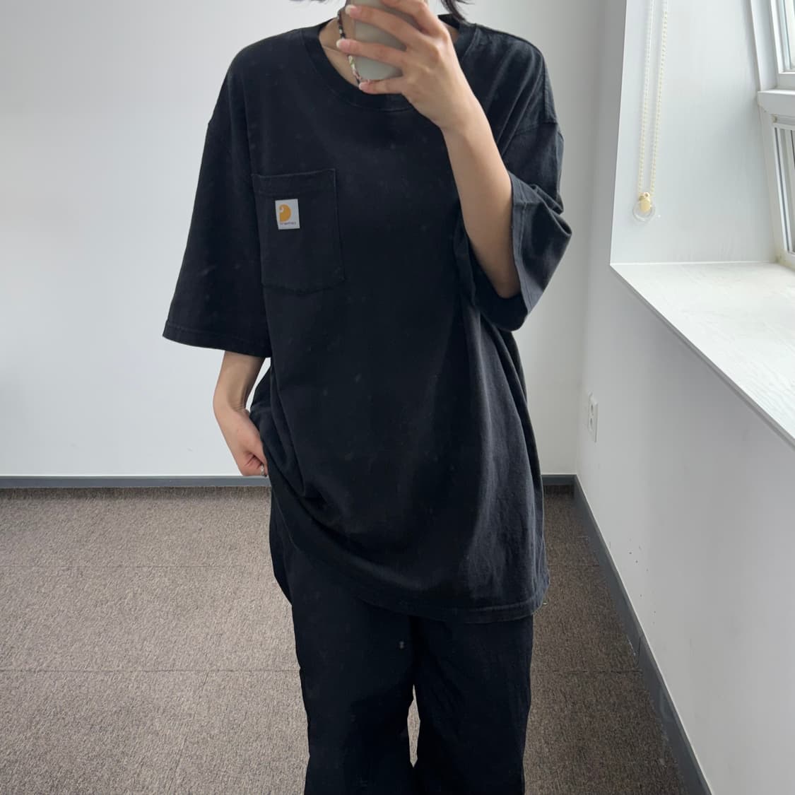 Carhartt 칼하트 원포켓 블랙 반팔 상품이미지1