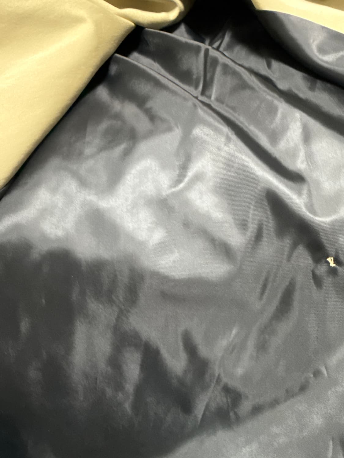 알렌느 베이지컬러 오버핏 트렌치코트 상품이미지5