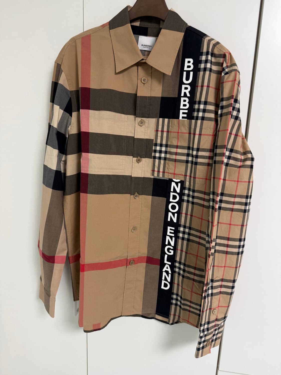 버버리 로고 패치워크 셔츠 정품 상품이미지1