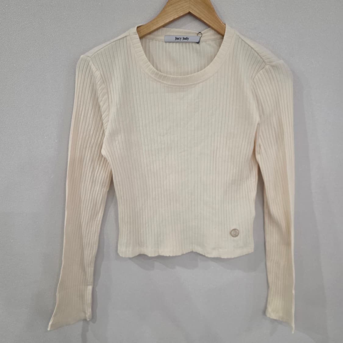 쥬시쥬디 크롭 니트 아이보리 85(새상품) 상품이미지1