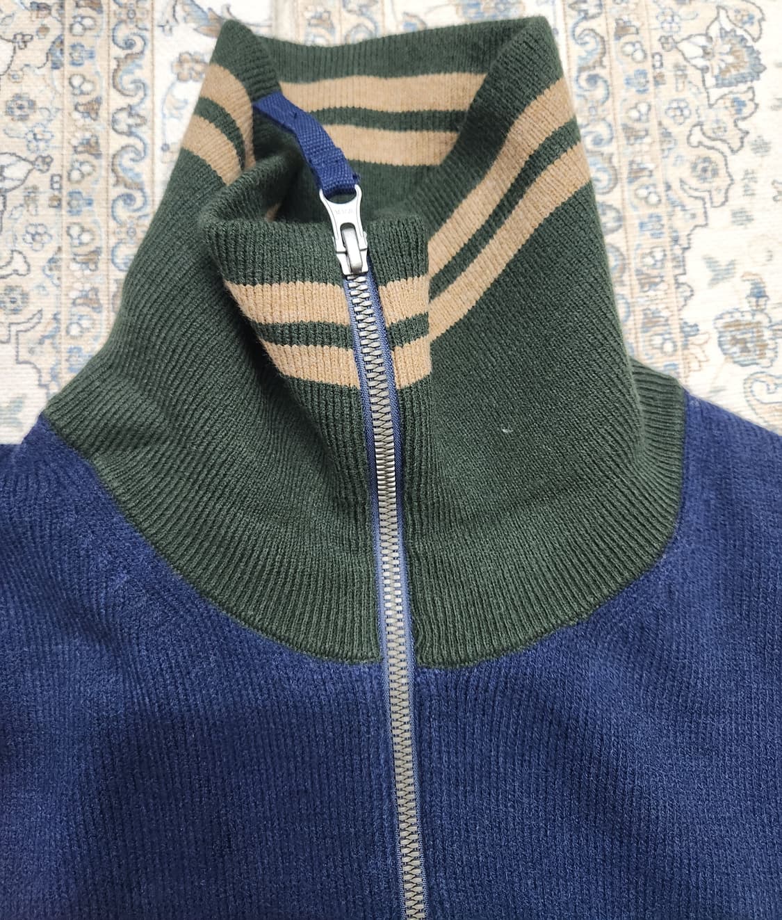 유니클로 X jw앤더슨 하프넥 니트집업 XL 상품이미지2