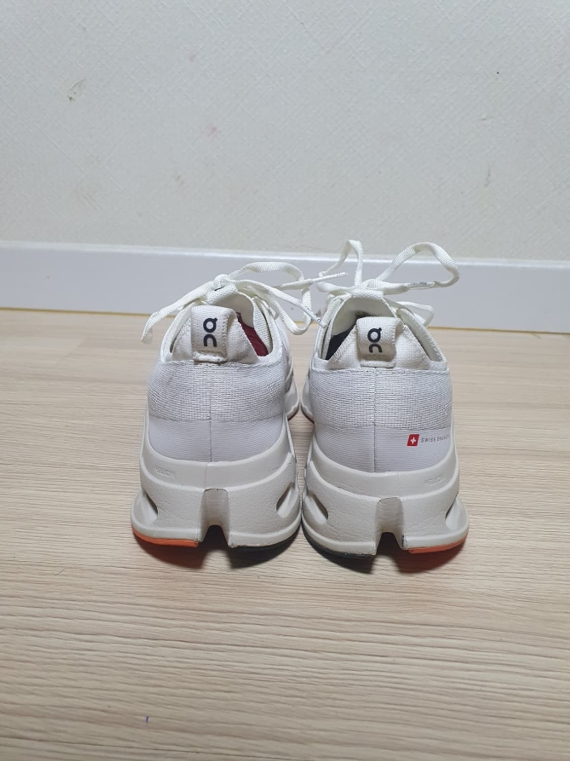 온 러닝 클라우드서퍼 맥스 러닝화 265 상품이미지5