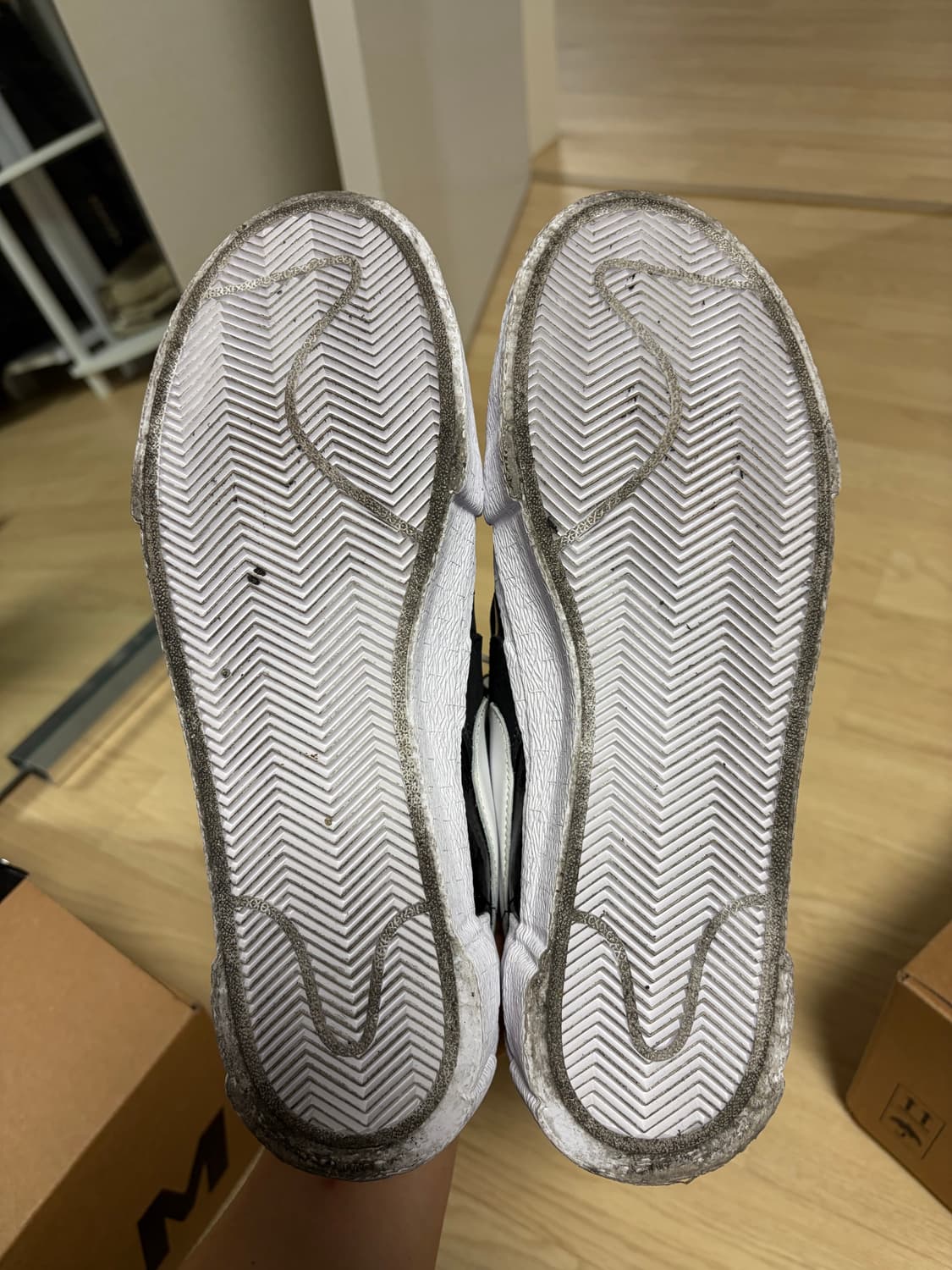 나이키 x 사카이 블레이저 로우 블랙 페이턴트 레더 265 상품이미지2