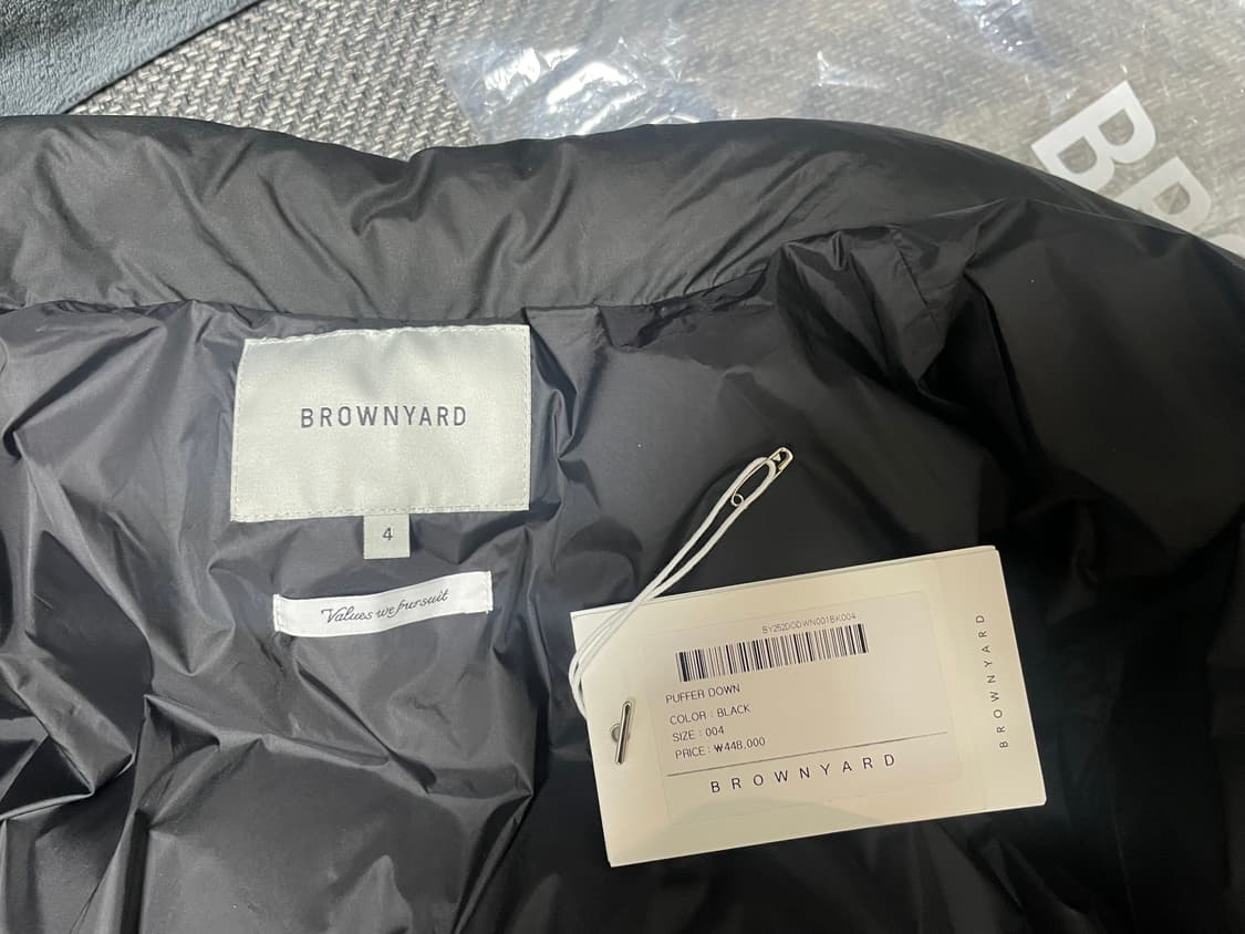 25FW 브라운야드 푸퍼 다운 블랙 4사이즈 상품이미지4