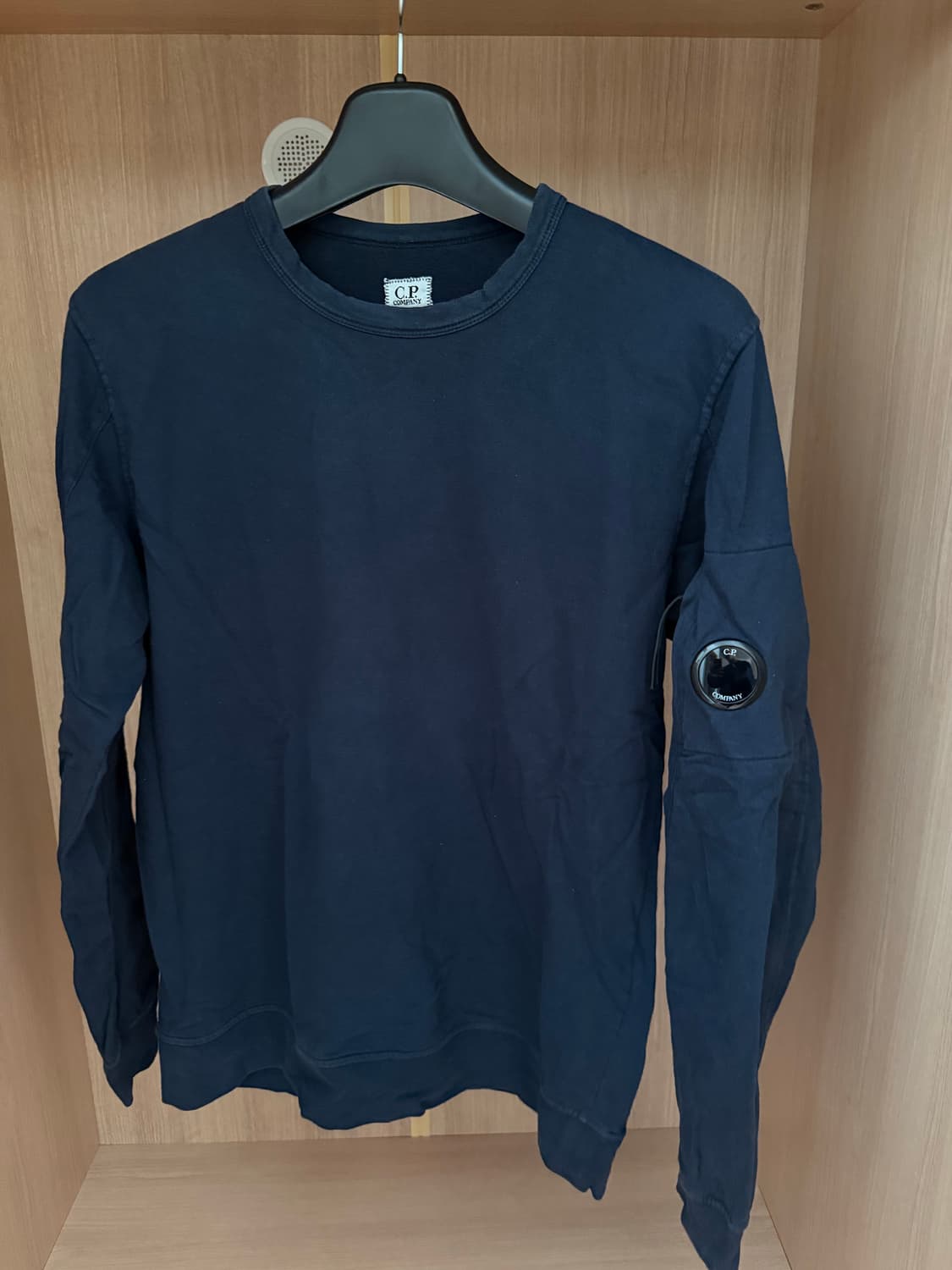 CP컴퍼니 네이비 맨투맨 L 상품이미지1