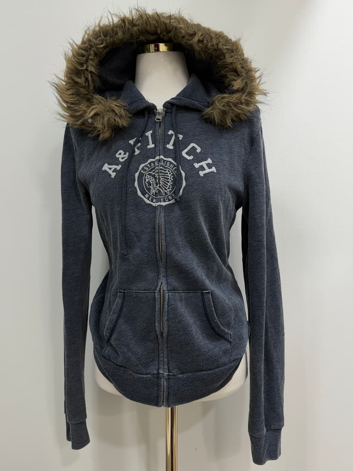 아베크롬비 A&F 울프죠 로고 퍼 트리밍 후드 집업 상품이미지1