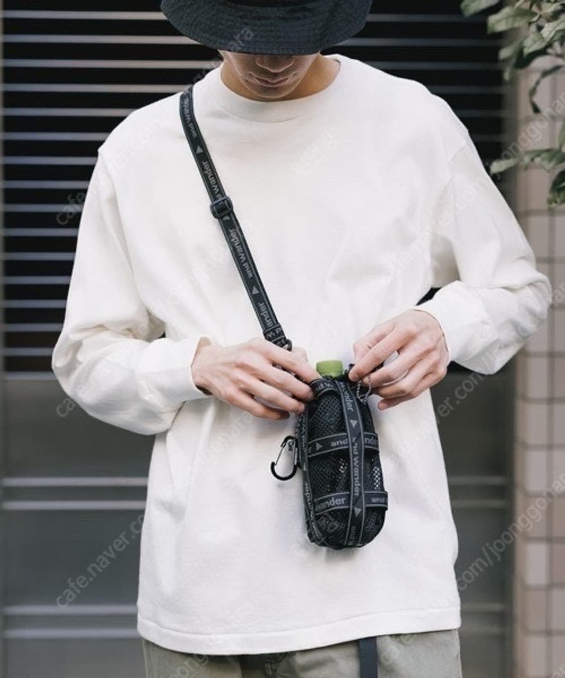 앤드원더 and wander 보틀 홀더 물병 숄더백 상품이미지3