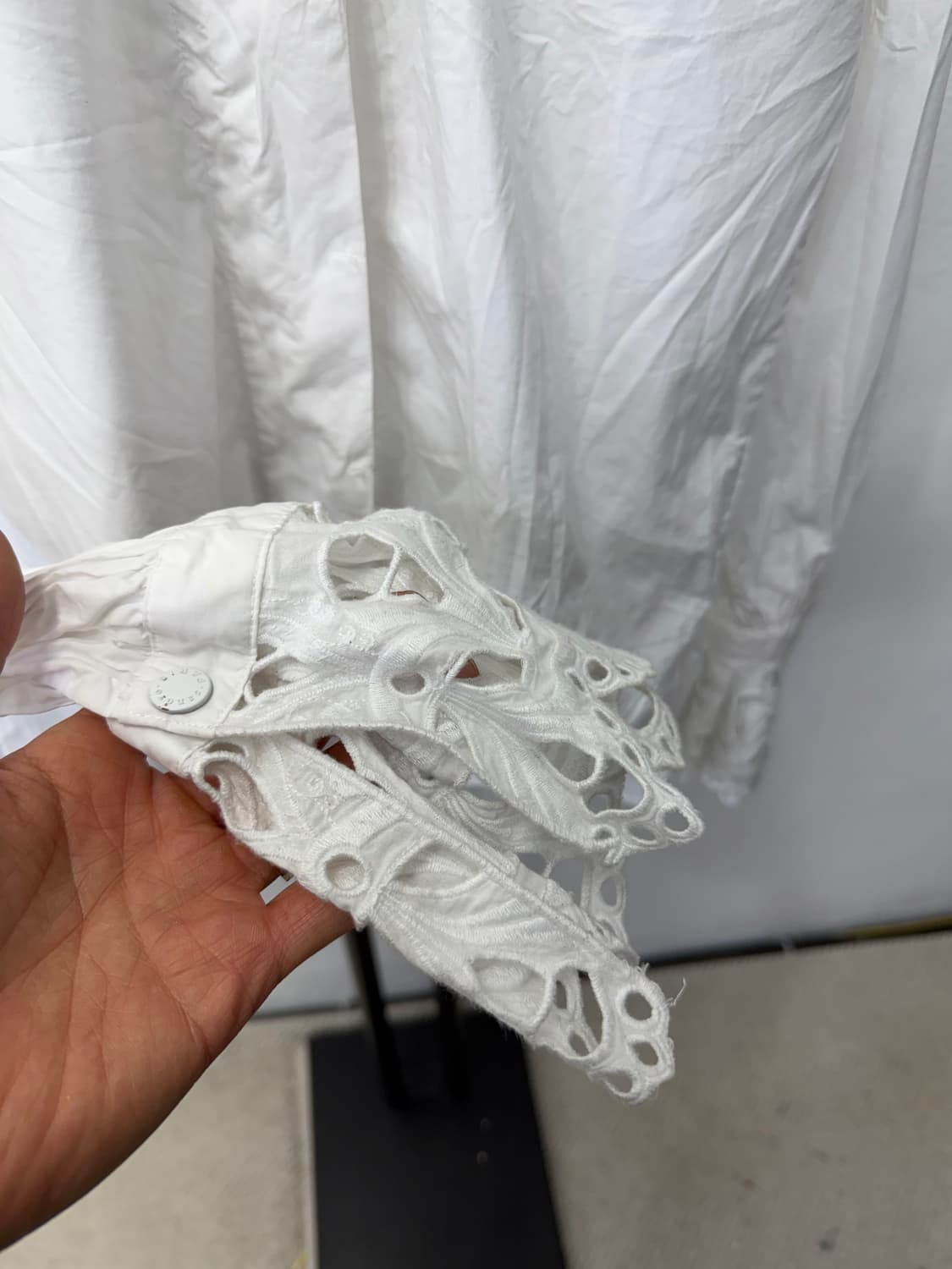 정품) 산드로 화이트 아일렛 블라우스 셔츠 1 상품이미지5