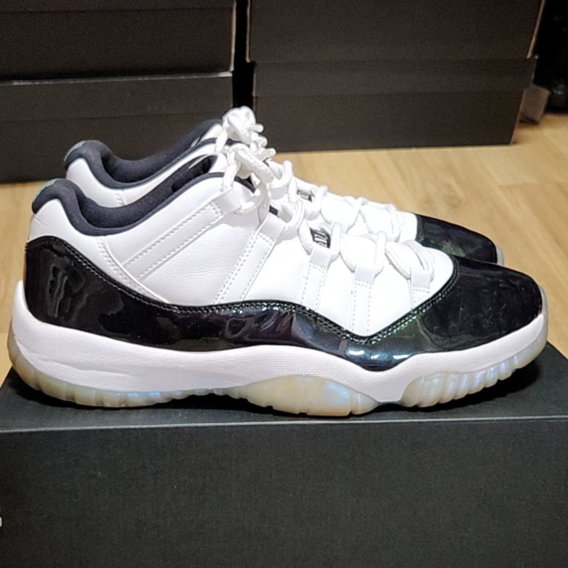 나이키 295 조던11 이스터 에메랄드 로우 상품이미지4