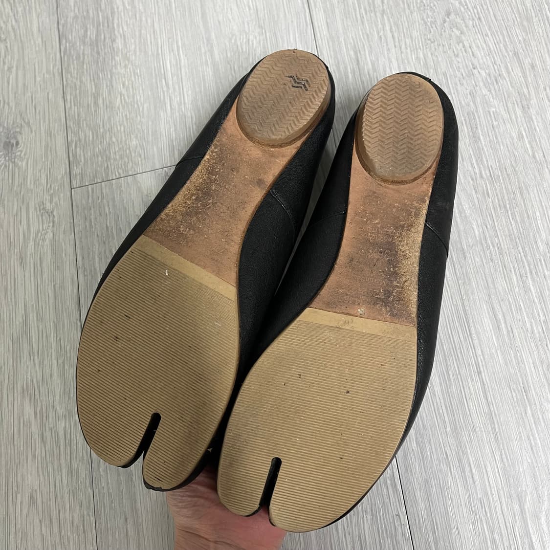 메종 마르지엘라 타비 플랫 블랙 36.5 상품이미지4