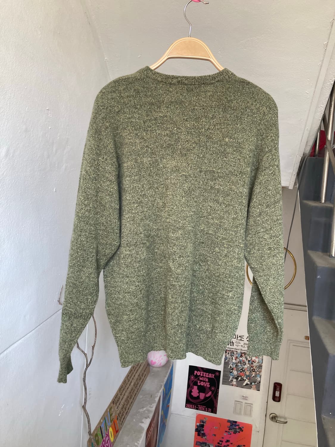 울 100% 쑥색 브이넥 니트 상품이미지5