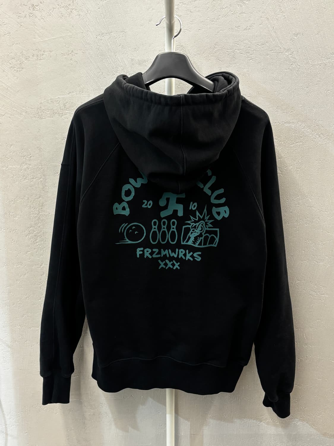 Frizmworks XXX 볼링 클럽 후드티 L 상품이미지3