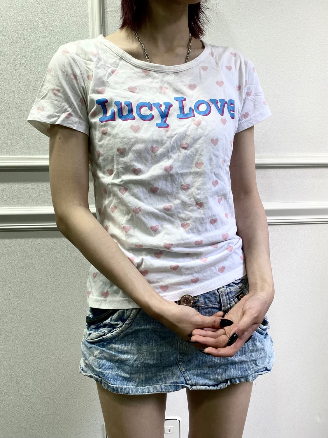 [LUCY LOVE] Hearts Print Slim Fit Tee 상품이미지1
