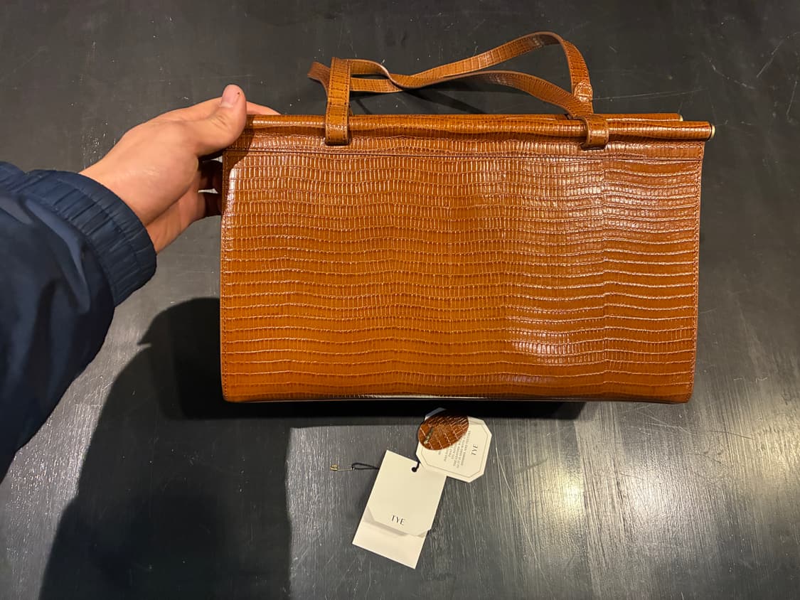 투티에 파라렐백 리자드 브라운 상품이미지1