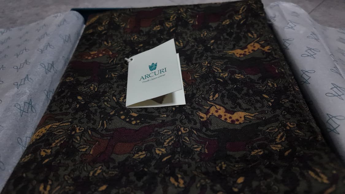 [새제품] 아큐리 스카프 상품이미지4