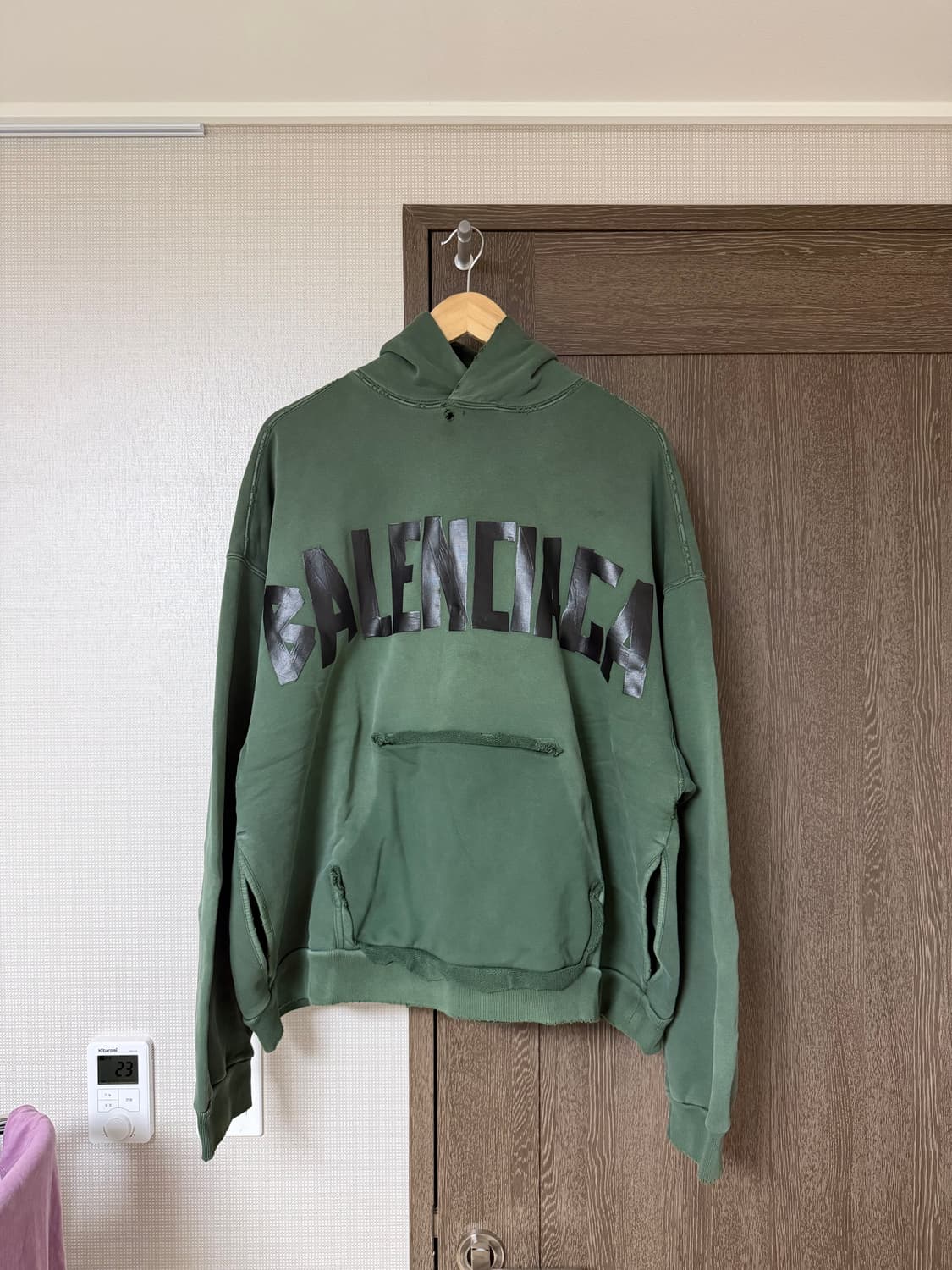 (M) 발렌시아가 뉴 테이프 타입 라지핏 포켓 후디 다크그린 상품이미지8