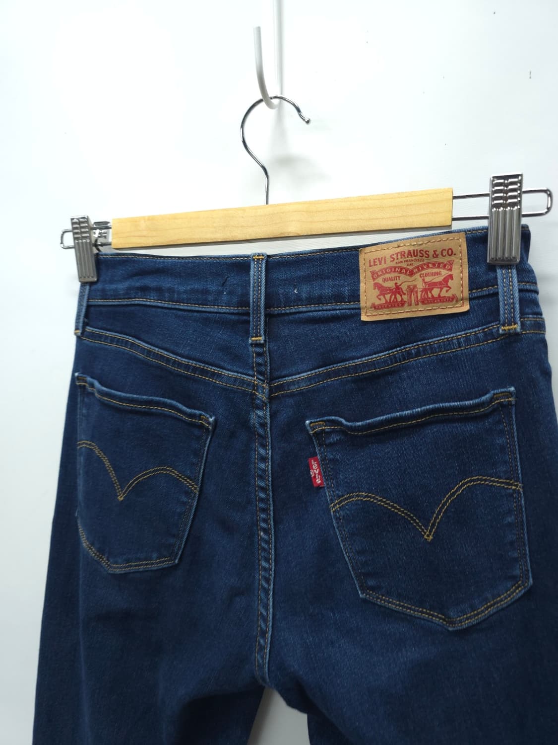 리바이스 314 쉐이핑 스트레이트 데님 팬츠 (25사이즈) 상품이미지7