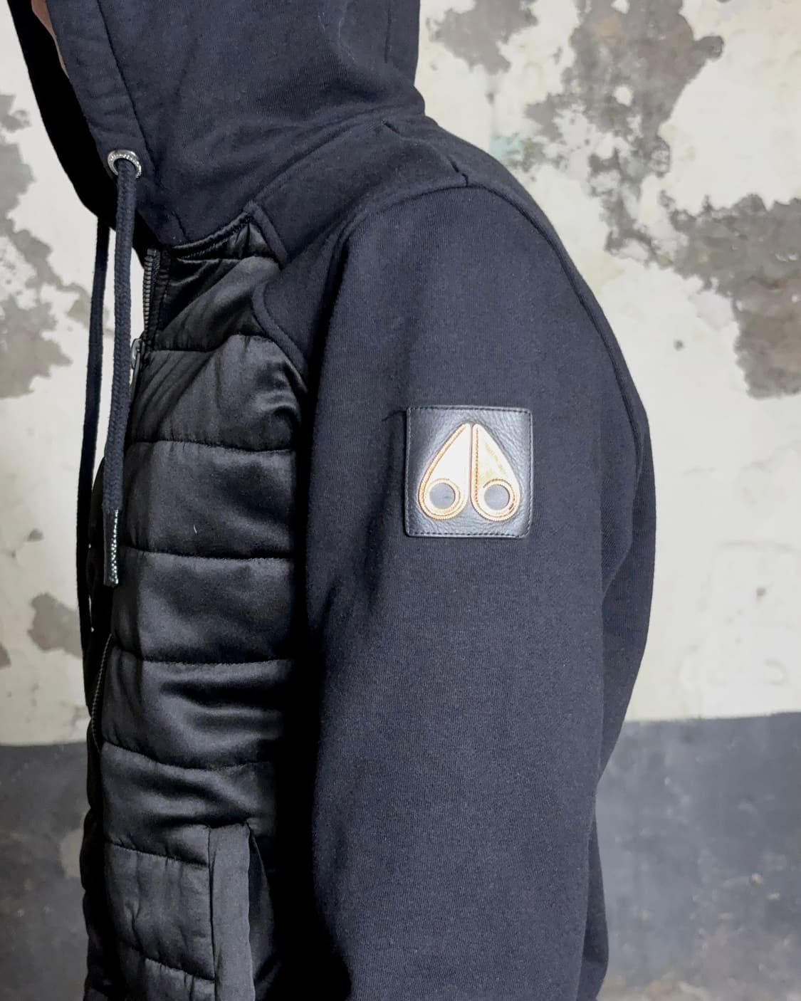 무스너클 다운 퀄팅 스웻 하이브리드 집업 상품이미지1