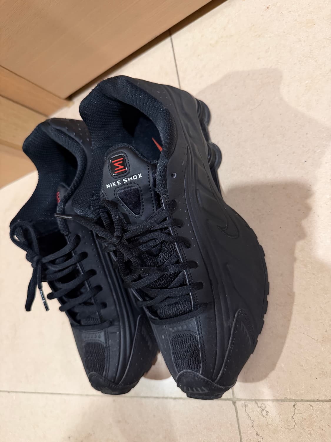 (W) 나이키 샥스 R4 블랙 상품이미지4