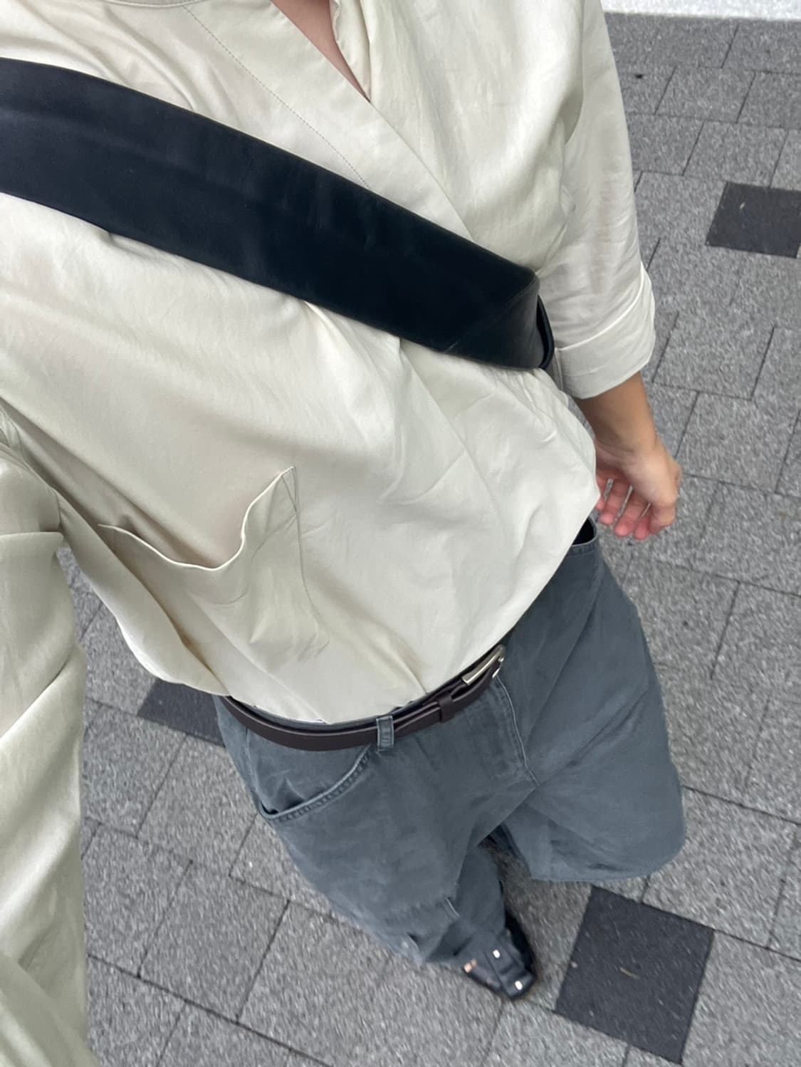 르메르 랩오버셔츠 라이트세이지 s 상품이미지3
