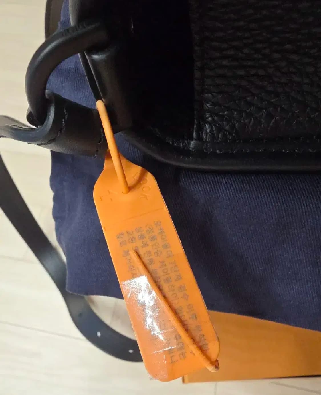 디올 갤롭 크로스백 1ADPO033LAC H00N 새상품 상품이미지4