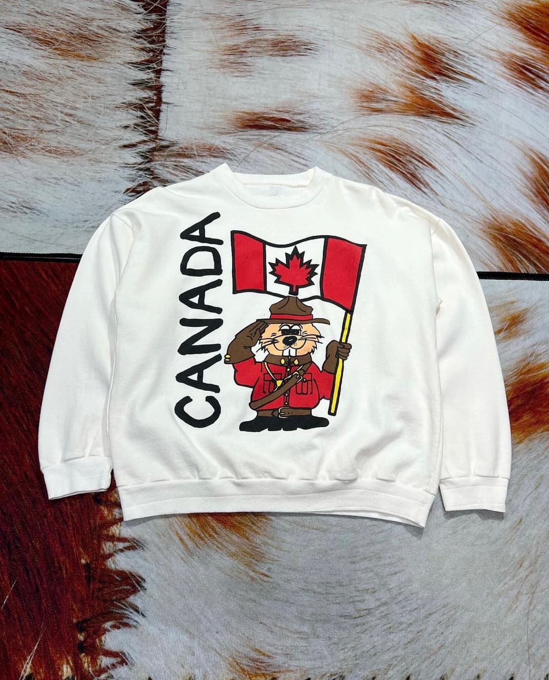 CANADA BEAVER CARTOON 스웻셔츠 상품이미지1