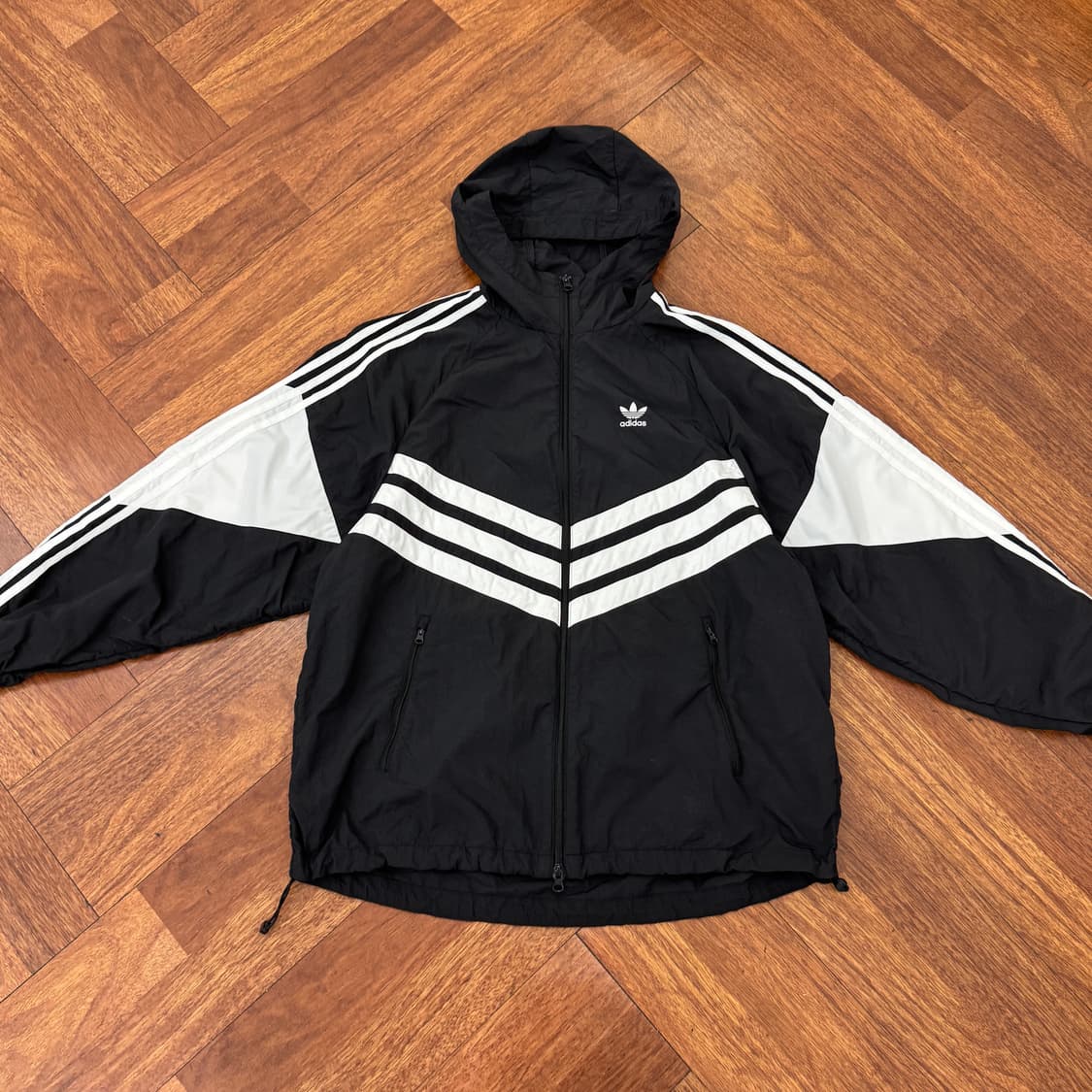 L(XL~2XL) 아다다스 아디컬러 블랙 바람막이 자켓  상품이미지2