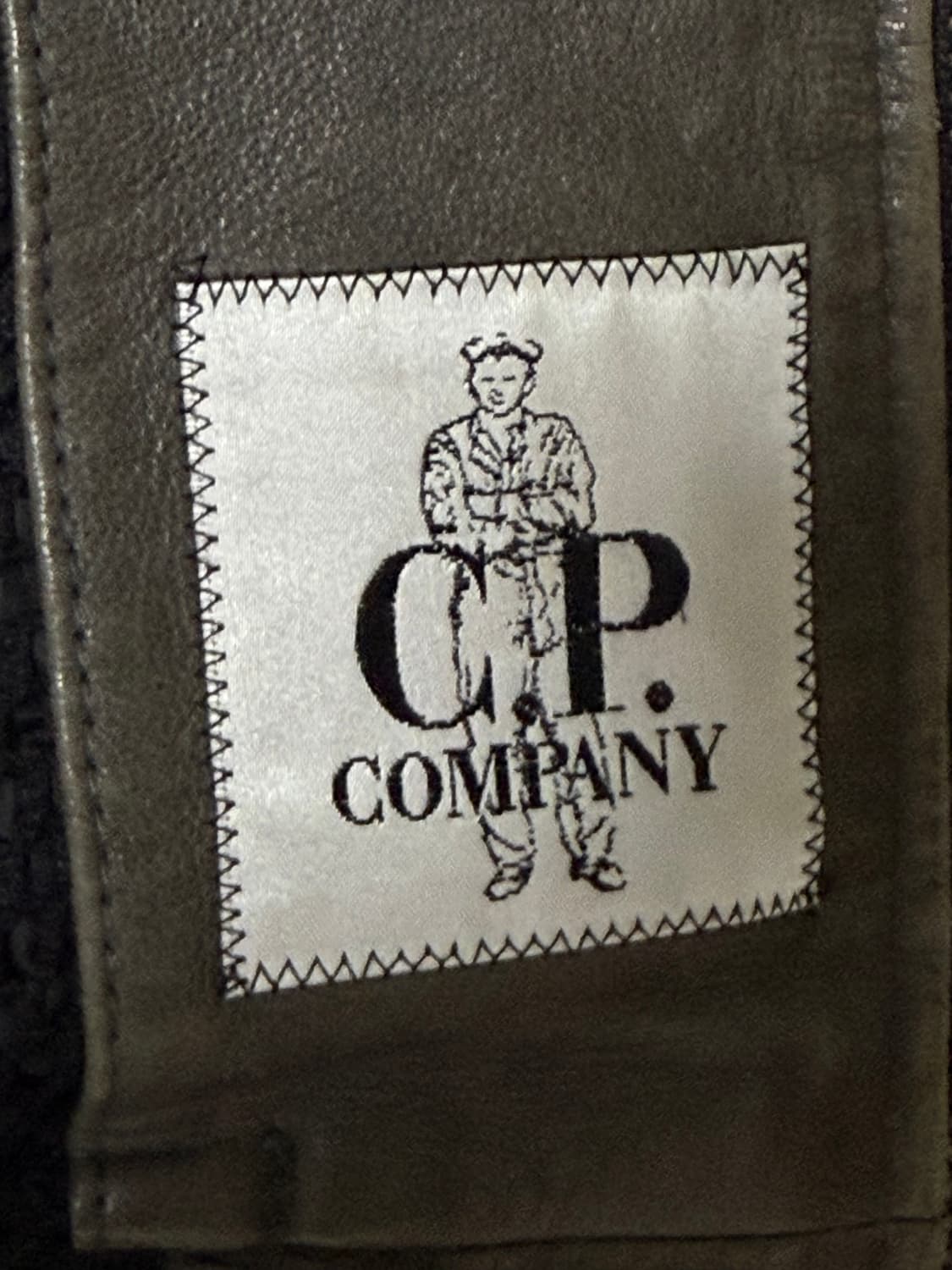 C.P Company 고글후드 분리형 아카이브 양가죽자켓 상품이미지8