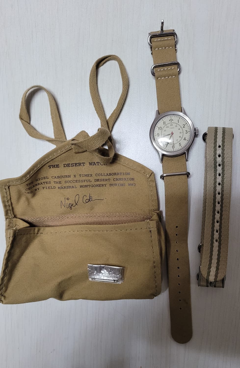 타이맥스 x 나이젤 카본 - 데저트 워치 상품이미지2