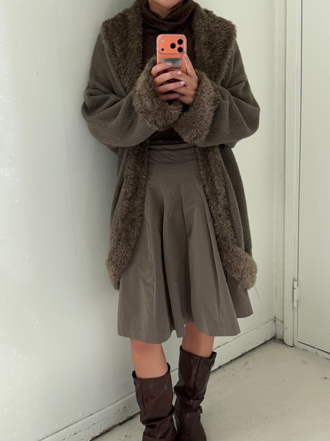 이태리 퍼 디테일 니트가디건 상품이미지4