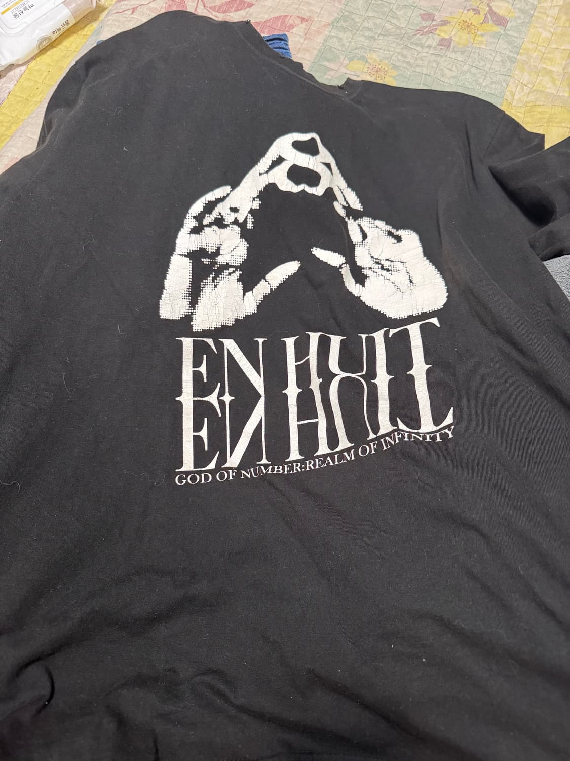 언더마이카 EN HUIT 블랙 그래픽 티셔츠 상품이미지3